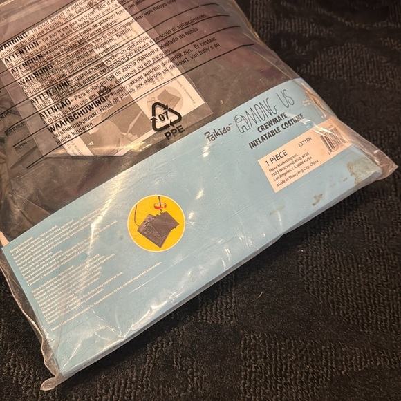 AMONG US - Black Inflatable Costume (one size fits most) Toikido/YuMeToys RARE😎 - Picture 14 of 16